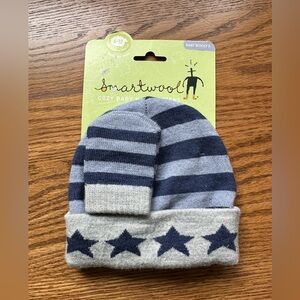 Smartwool baby hat and mittens 6-12 months